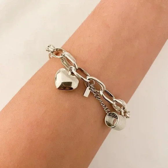 925 Sterling Silver Heart Link Bracelet Chunky Statement Bracelet Heart Charm - Picture 9 of 10
